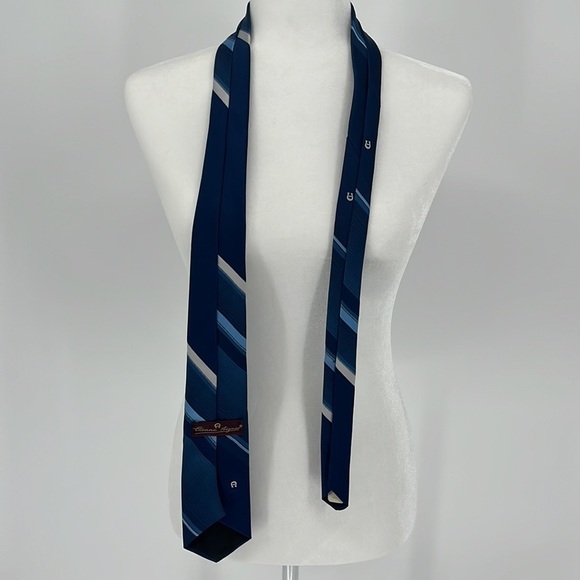 Vintage Etienne Aigner Embroidered Tie Blue - Picture 8 of 10